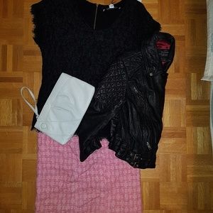 Adorable Vintage Leather 80s Wristlet.